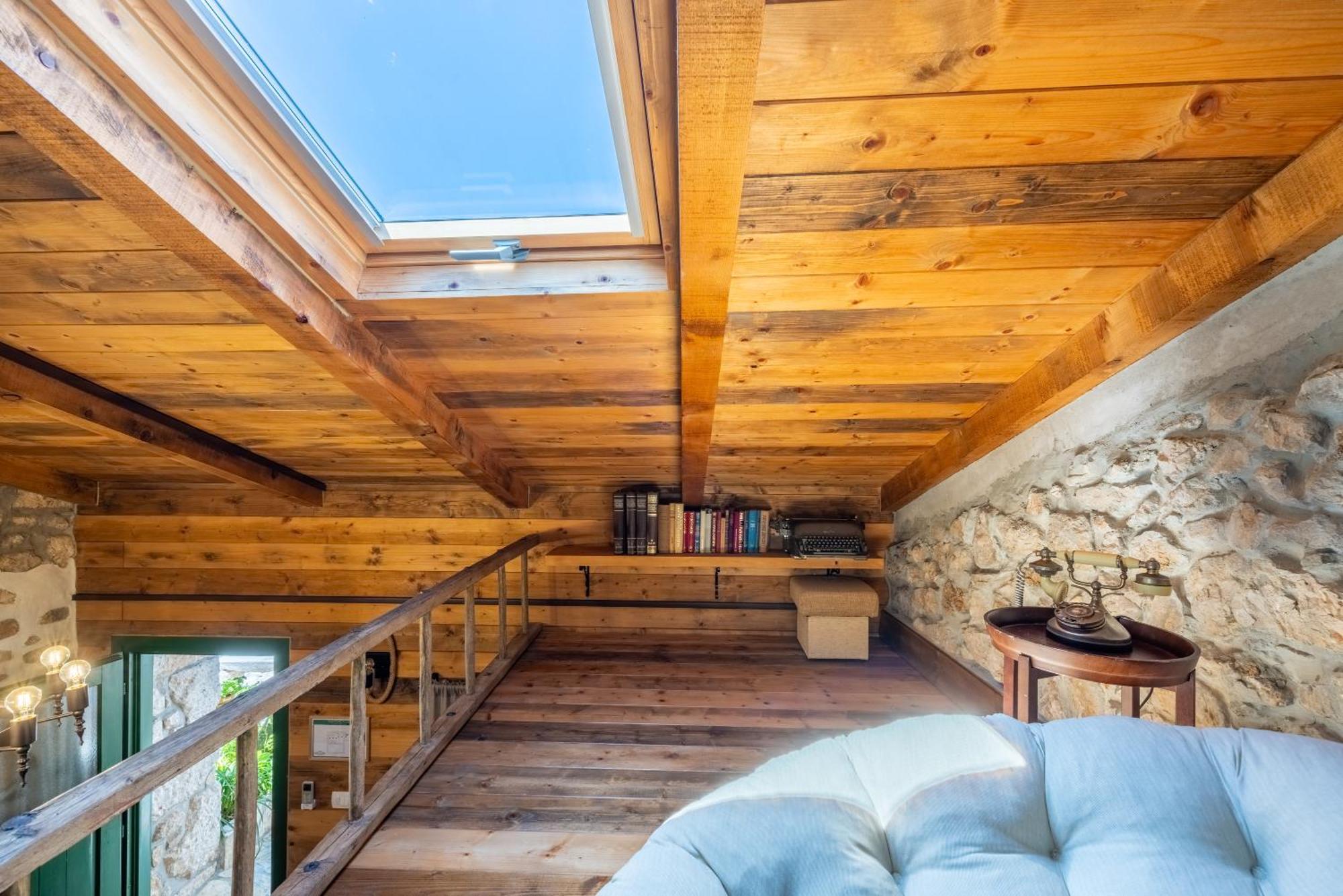 Cocoon - Vacation With Heated Pool & Garden *